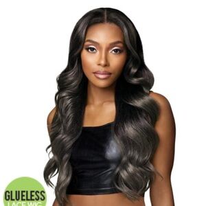 NWT Sensationnel Mustic Krush Esme Lace Front Wig